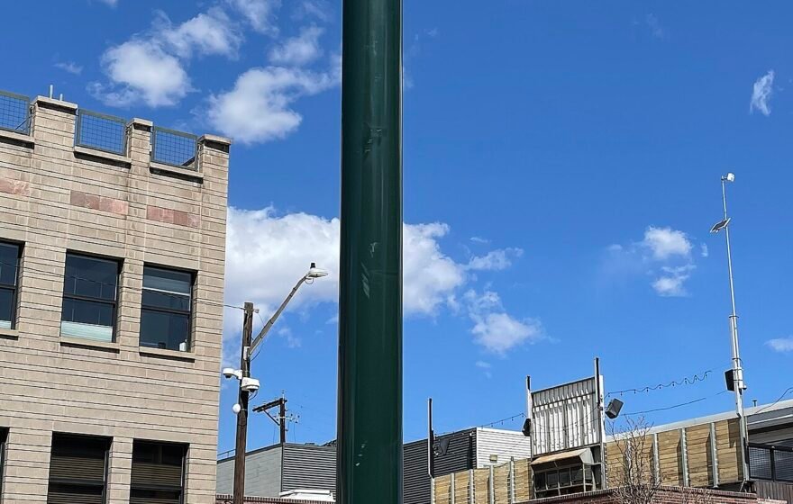 A 5G cell tower with antennas